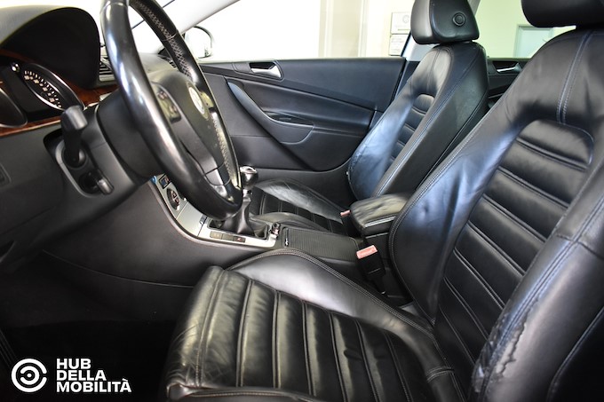 VOLKSWAGEN Passat 2.0 TDI DPF Var. Highline